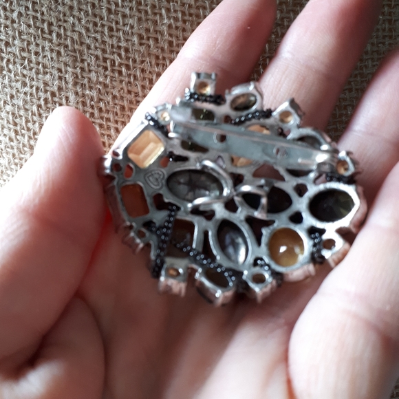 Stella and Dot "After the Rain" Vintage Brooch - Picture 3 of 3